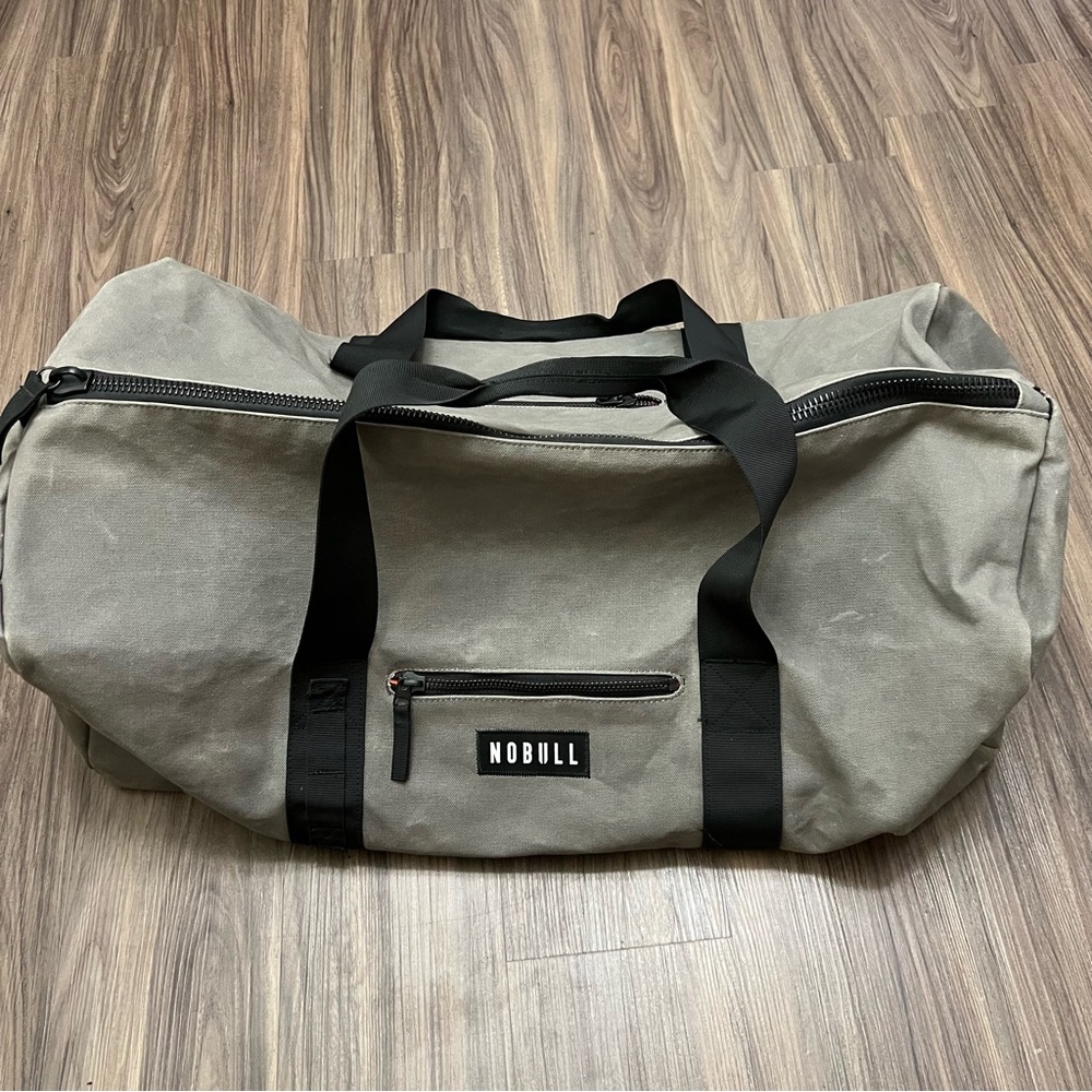 NOBULL WAXED CANVAS TRADITIONAL DUFFLE